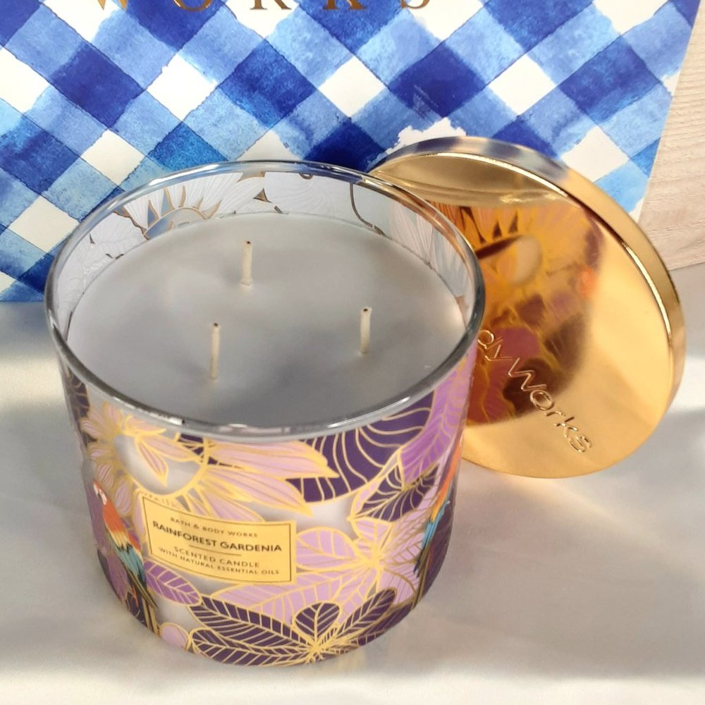 'BATH & BODY WORKS 'RAINFOREST GARDENIA' 3-WICK CANDLE TROPICAL EDITION - Picture 3 of 10